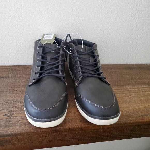 NWT Goodfellow & Co. Clay Mid Top Sneakers - Picture 2 of 6